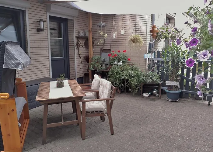 Xxs Appartement - Studio Fuer 2 Gaeste Mit Terrasse Und Strandkorb